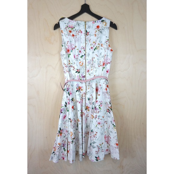 NWT Closet London White Floral Skater Dress with Belt - Picture 6 of 9